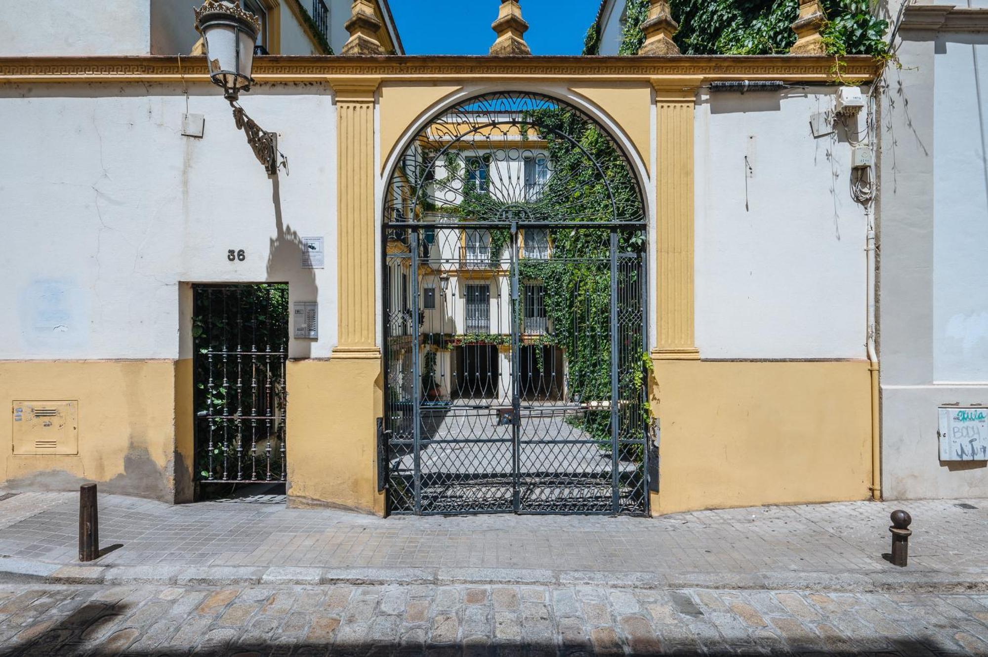 Novalia Home Suite Sevilla Eksteriør billede