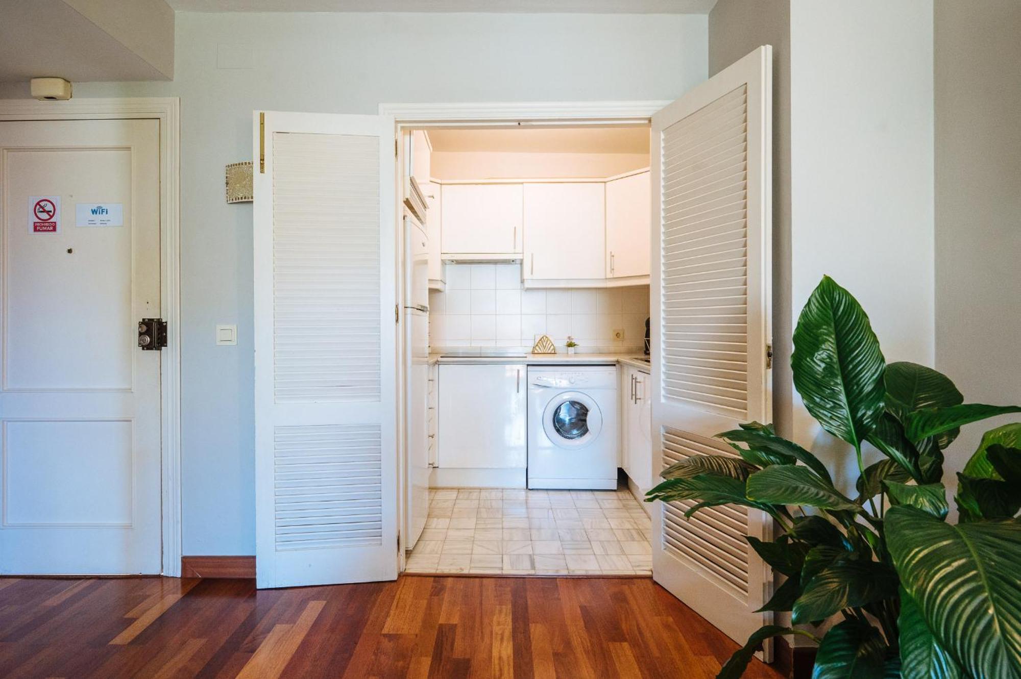 Novalia Home Suite Sevilla Eksteriør billede