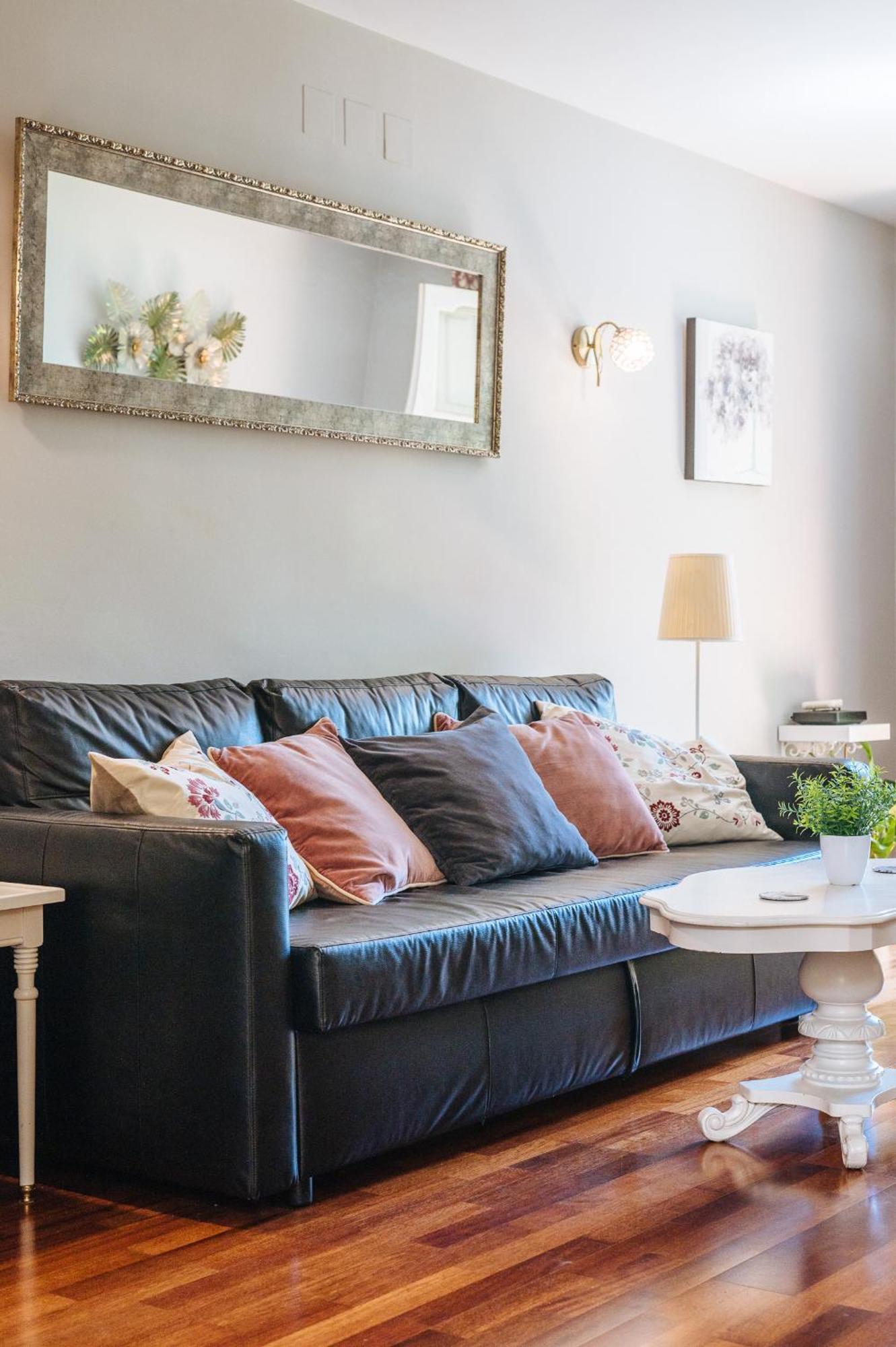 Novalia Home Suite Sevilla Eksteriør billede