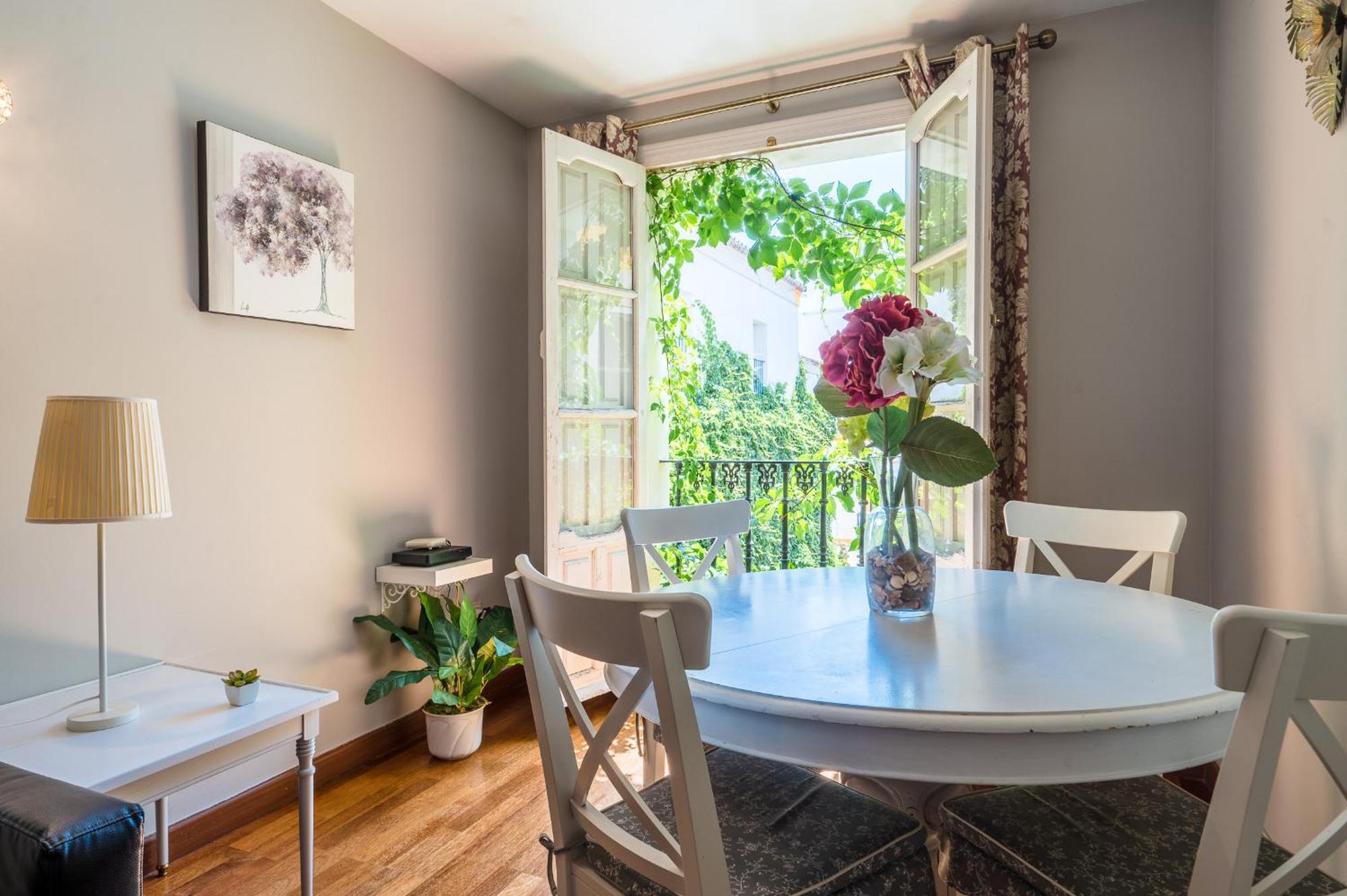 Novalia Home Suite Sevilla Eksteriør billede